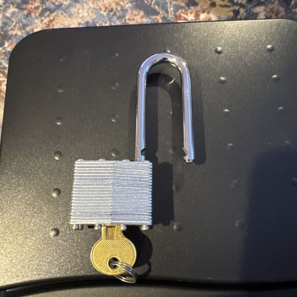 Ace Solid Brass General Security  Padlock- Keys Included & Unbranded Used 1 Key - Picture 8 of 8